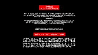 Termetes mellű japán fiatal csajszika