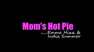 India Summer és Emma Hix édeshármasban kettyintenek
