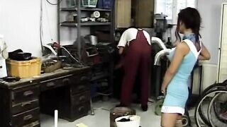 Mónika a Kisebbségi csajszi