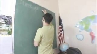 Hatalmas csöcsű tanárnők