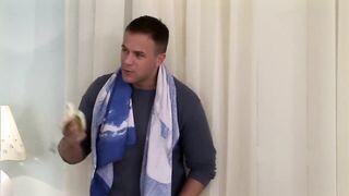 Orosz zsenge nőci és a kettő fütykös