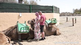 Hatalmas tőgyes arab nőci kufircolása