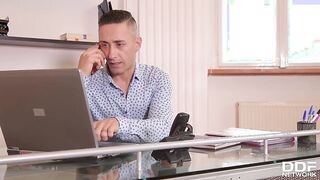 Sienna Day két péniszt kap
