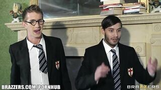 Tarra White a dögös sulis cafka