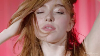 WOWGIRLS - Jia Lissa bombázó maszturbálása