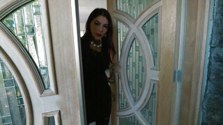 Its POV - Valentina Nappi a szőrös cunis zsenge