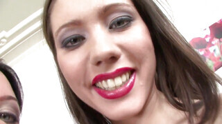 Legalporno - Alysa és Aspen hátsó bejáratba baszva