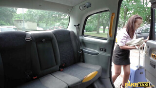 Fake Taxi  - Gigantikus csöcsű zsenge bige megkúrelva