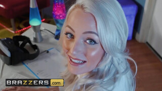 Brazzers - Nicolette Shea élvezi ha keményen kefélik