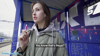 Public Agent - Zsenge nőci pénzért kúrel