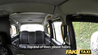 Fake Taxi - Candi Kayne a taxis ánuszát nyalja