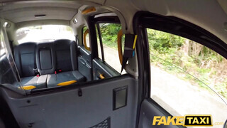 Fake Taxi - Barbie Sins popóba reszelve