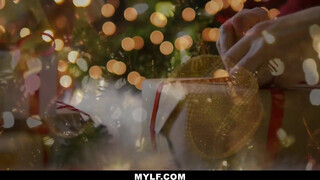 MILF - Brandi Love és kíméletlen faszú krampuszok
