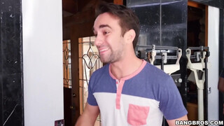 Cassidy Banks a hatalmas keblű fital cafka - Bangbros