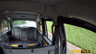 Fake Taxi - Amber Jayne a kéjhölgy milf