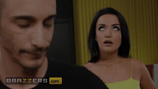 Brazzers - Zuzu Sweet-et fenékbe dugja a Barista hapsi