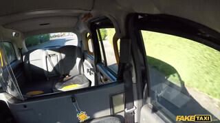 Fake Taxi - Myla Elyse bekapja a farkat