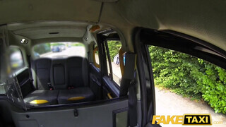 Fake Taxi - Brooke Jameson ánuszba tolva