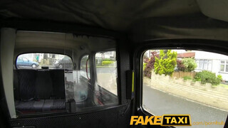 FakeTaxi - egy csinos irodista szuka