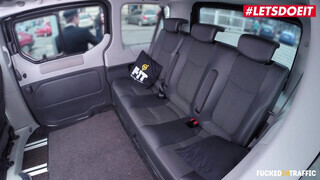 Fucked In Traffic - Lullu Gun a tini német pina