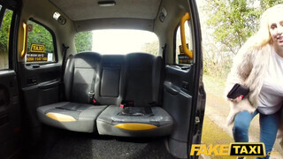 Fake Taxi - Hatalmas keblű világos szőke megkefélve