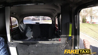 Fake Taxi - Cherry Kiss reszel a taxissal