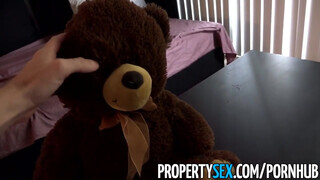 PropertySex - Morgan Lee keményen megkúrelva