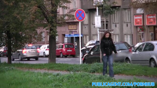 PublicAgent - Óriás tőgyes cseh csajszika