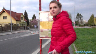 Public Agent - Amatőr szuka pénzért megdugva