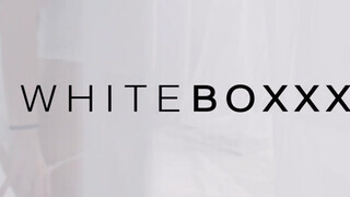 WhiteBoxxx - Jia Lissa és Sabrisse csinos orosz csajok egymással foglalkoznak
