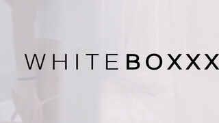 WhiteBoxxx - hatalmas picsájú maca reggel is akar hancúrozni