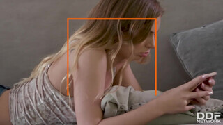 Sydney Cole vaginája megkúrelva