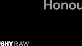 TUSHYRAW - Honour gigászi popójába betolják a hímvesszőt