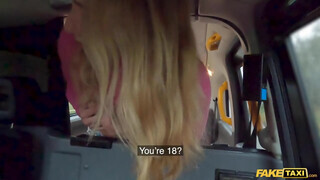 Fake Taxi - Chloe Chevaleir kedveli a hatalmas pöcst