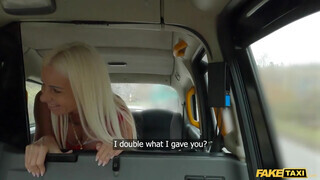 Fake Taxi - Suzy Grande a csábos cseh világos szőke milf