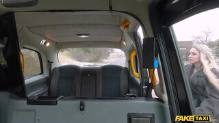 Fake Taxi - Micky Muffin segglyukba reszelve