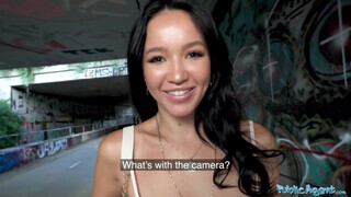 Public Agent - Asia Vargas a bájos ázsiai nőci
