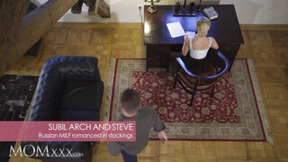 MOMxxx - Subil Arch a bájos orosz mami