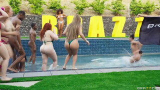 BRAZZERS - Luna Star zsenge csávóval kupakol