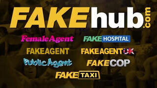 Public Agent - Fekete hajú kicsike cickós tinédzser lány