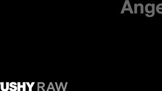 TUSHYRAW - Angel Youngs ánuszba tolva