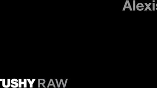 TUSHYRAW - Alexis Tae két péniszt kap