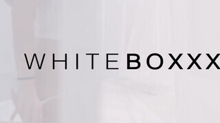 WHITEBOXXX - Romy Indy a tüzes csoki szuka