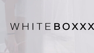 WhiteBoxxx - Lena Reif a gigantikus tőgyes orosz maca