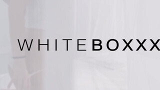 WhiteBoxxx - Mary Rock a csinos orosz bige
