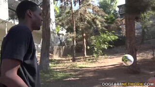 Jezabel Vessir fehér fickó farkára vágyott