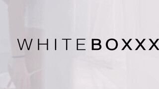 WHITEBOXXX - Francys Belle a gigászi keblű maca