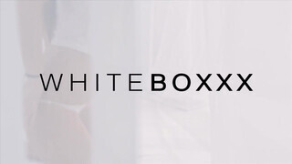 WHITEBOXXX - Eveline Dellai hátsó lyukba kurelva