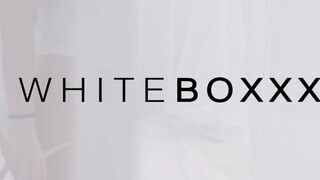 WhiteBoxxx - Ashely Ocean cunija bekúrva