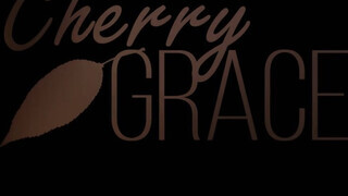 Cherry Grace a gigantikus popós bige